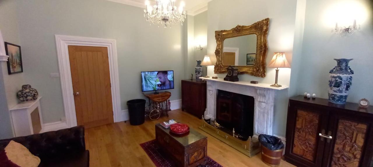 Bed and Breakfast Grosvenor House - Onsite Free Parking Ильфракомб Экстерьер фото
